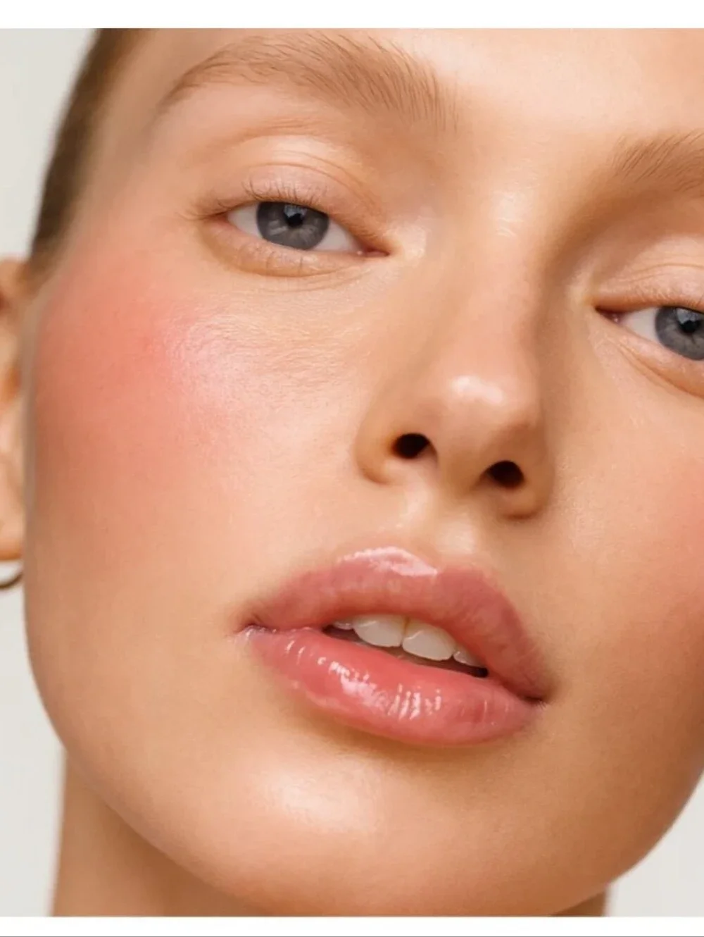 Hola Neon Lip Drip Tinted Lip Oil In Gloss Me (Pale Pink) BNIB